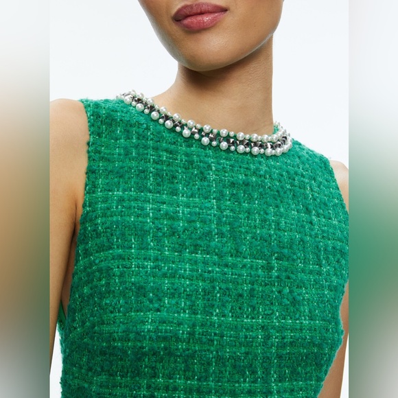 NWT Alice + Olivia Clyde Embellished Shift Dress Emerald Tweed Size: 4 - Picture 4 of 10
